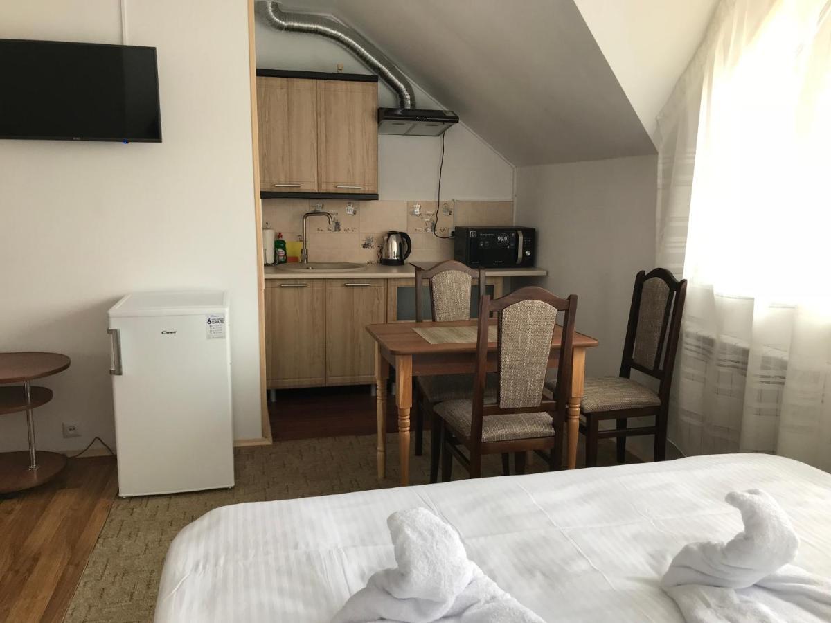 Sun Hotel Mizhhirya  Ngoại thất bức ảnh