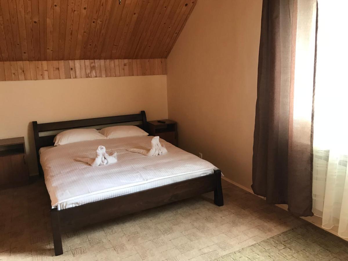 Sun Hotel Mizhhirya  Ngoại thất bức ảnh